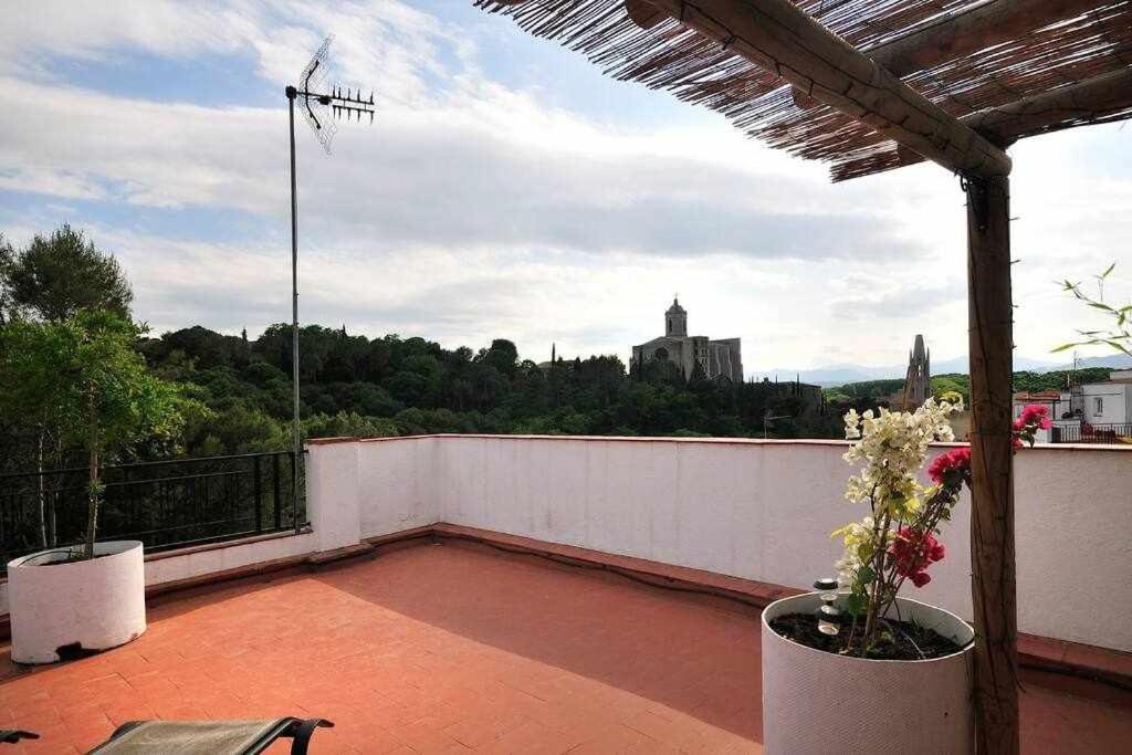 Apartamento Con Increibles Vistas Y Terraza خيرونا المظهر الخارجي الصورة