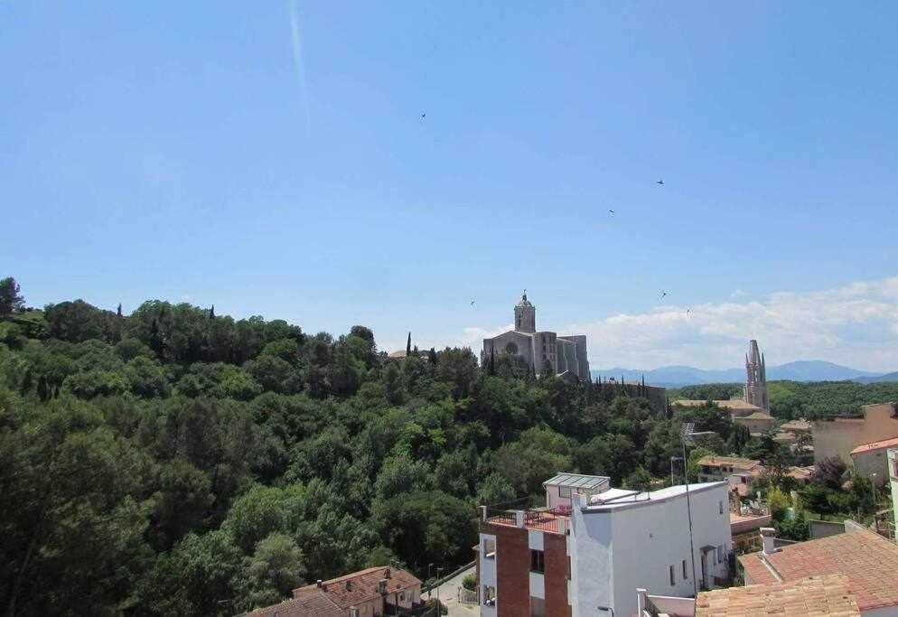 Apartamento Con Increibles Vistas Y Terraza خيرونا المظهر الخارجي الصورة
