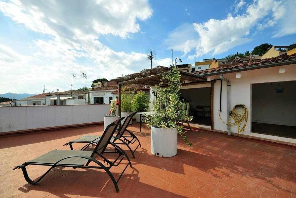 Apartamento Con Increibles Vistas Y Terraza خيرونا المظهر الخارجي الصورة